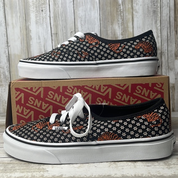 Vans Authentic tiger floral sneaker - Picture 5 of 5